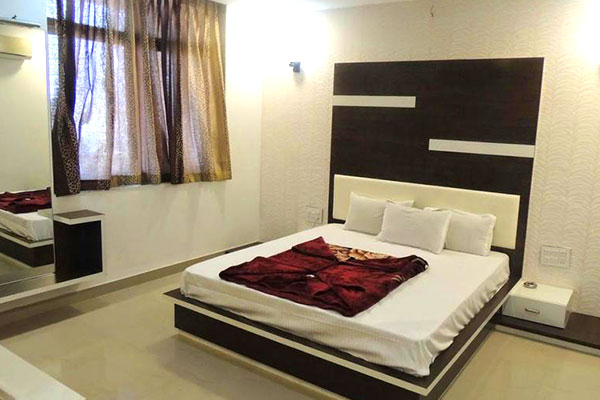 Deluxe AC Room